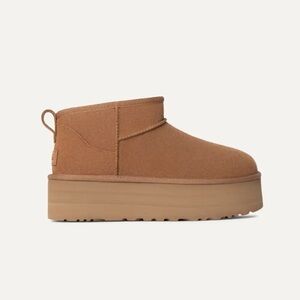Ugg— Classic Ultra Mini Platform in Chestnut